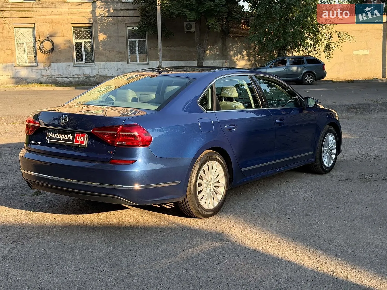 2016 Volkswagen Passat - мініатюра 6
