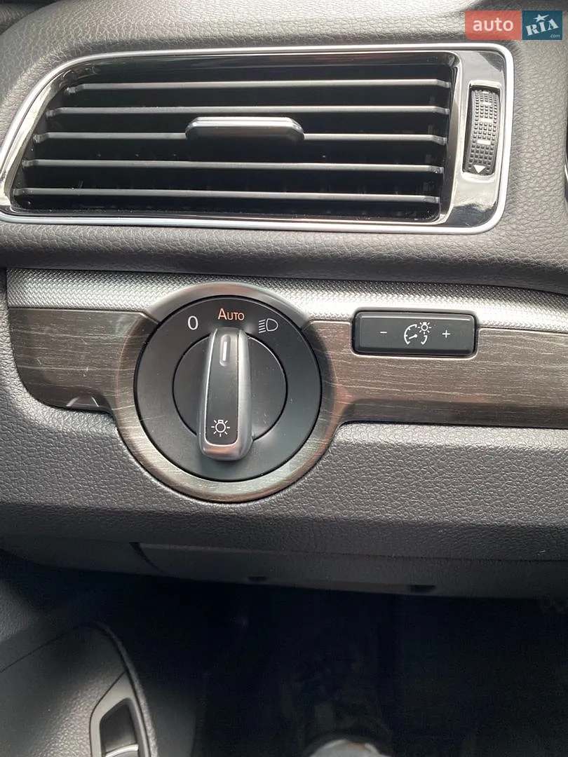 2017 Volkswagen Passat - мініатюра 18