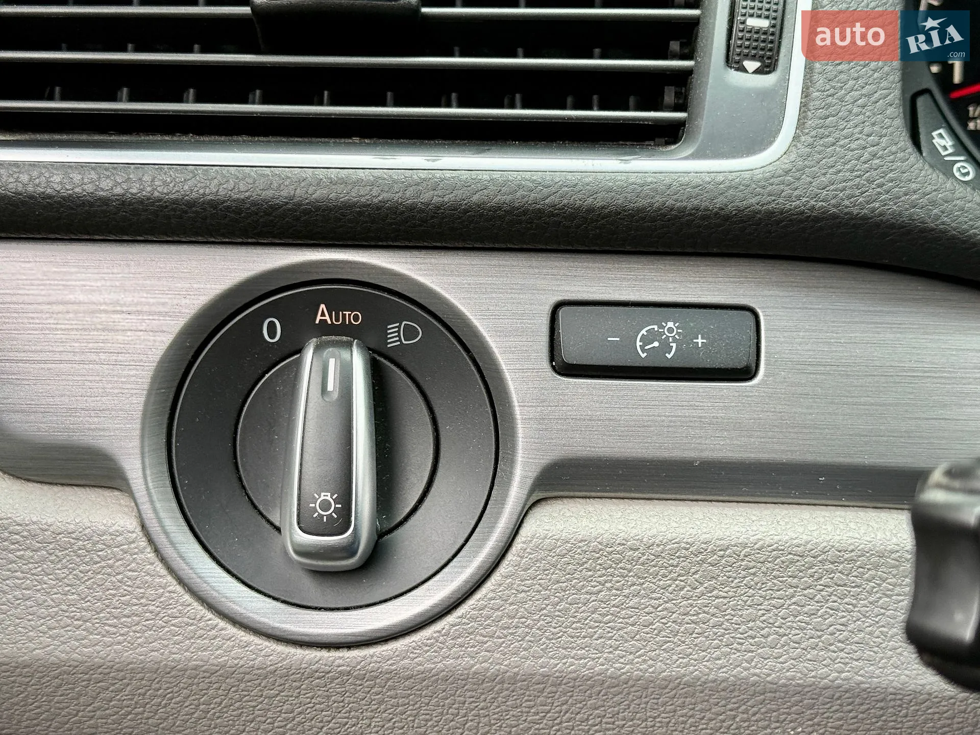 2014 Volkswagen Passat - мініатюра 21