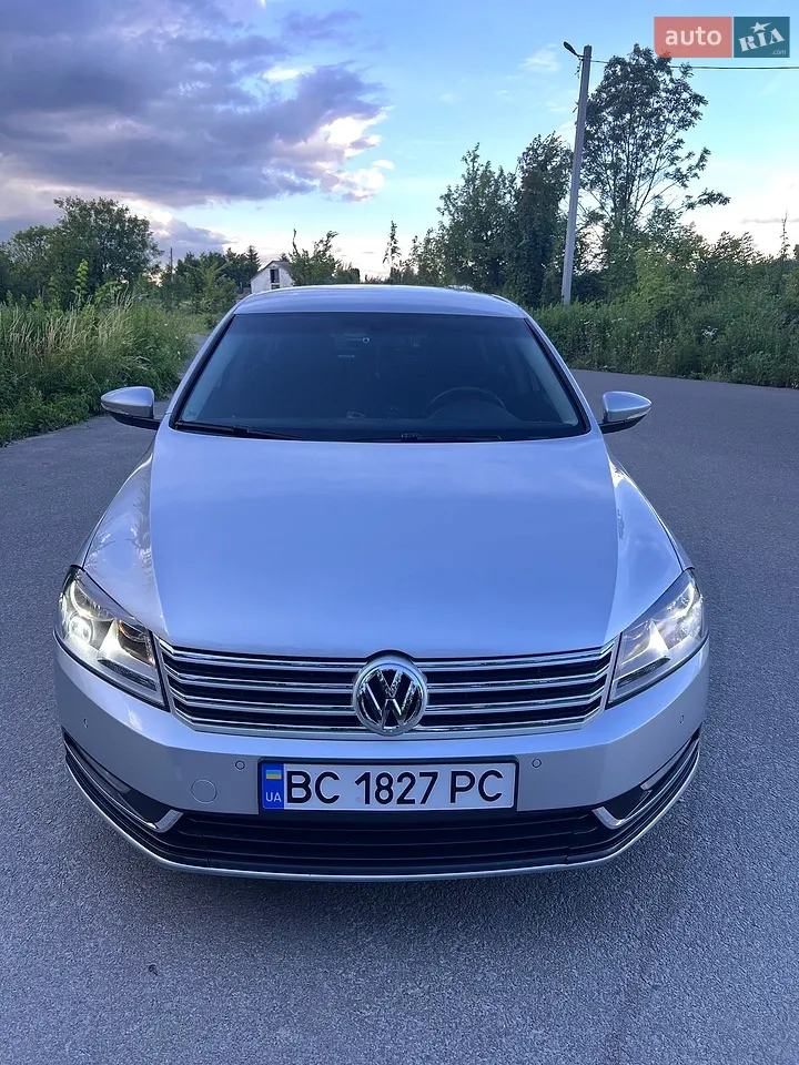 2010 Volkswagen Passat - мініатюра 23