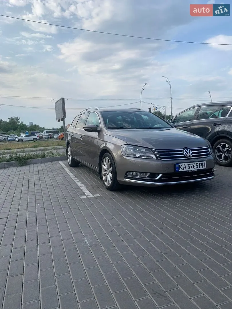 2011 Volkswagen Passat - мініатюра 2