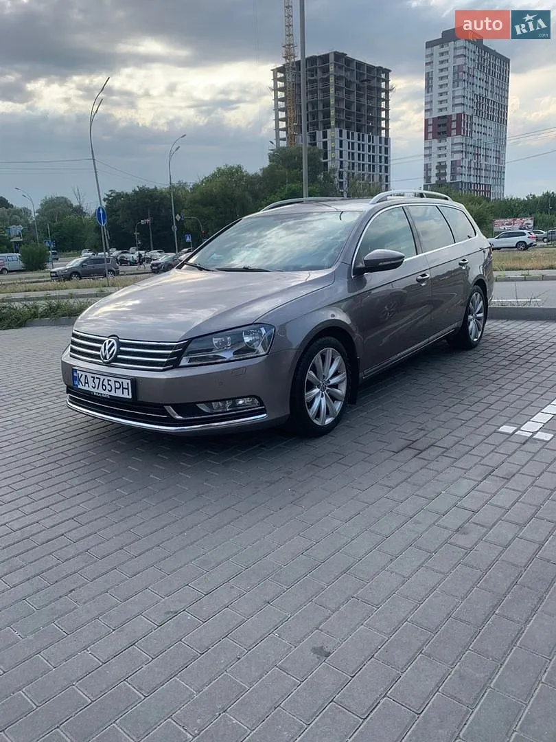 2011 Volkswagen Passat - мініатюра 4
