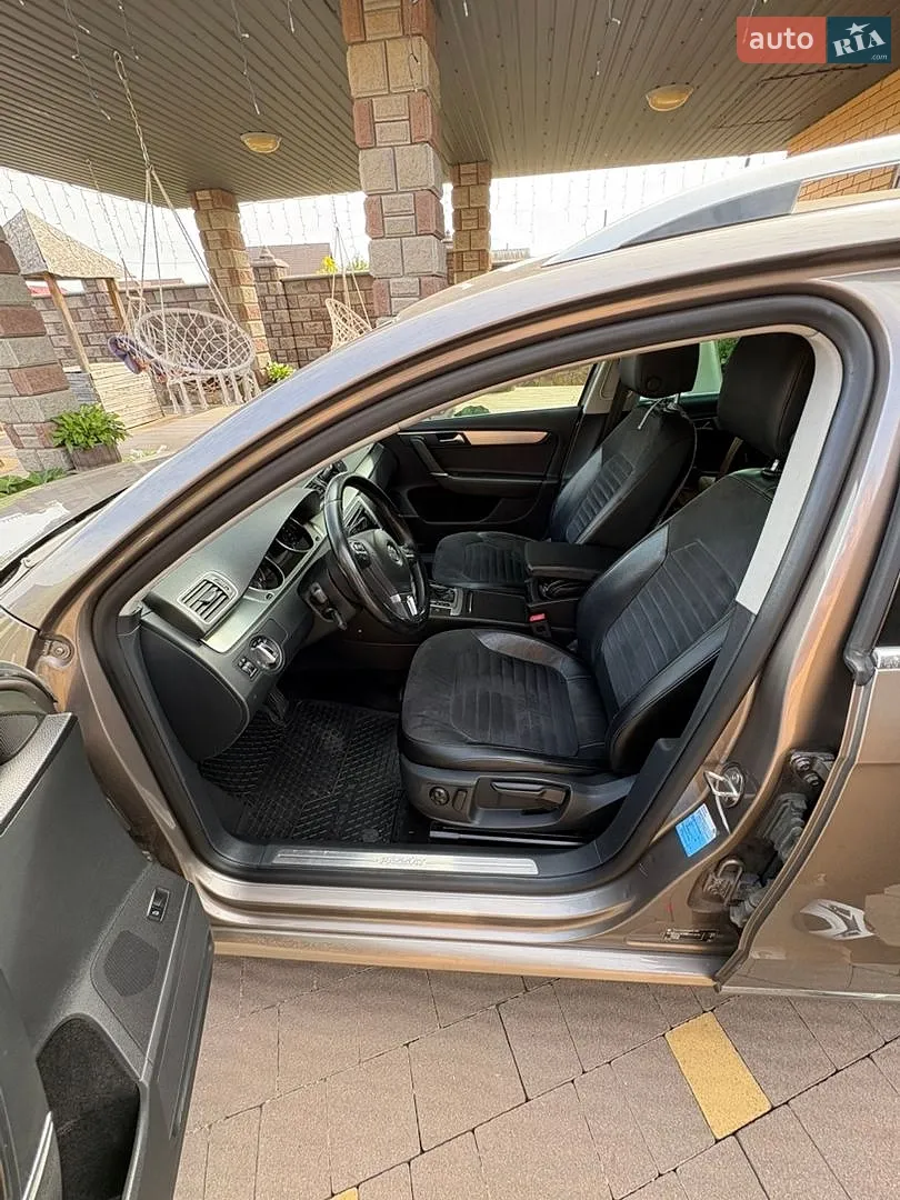 2011 Volkswagen Passat - мініатюра 8