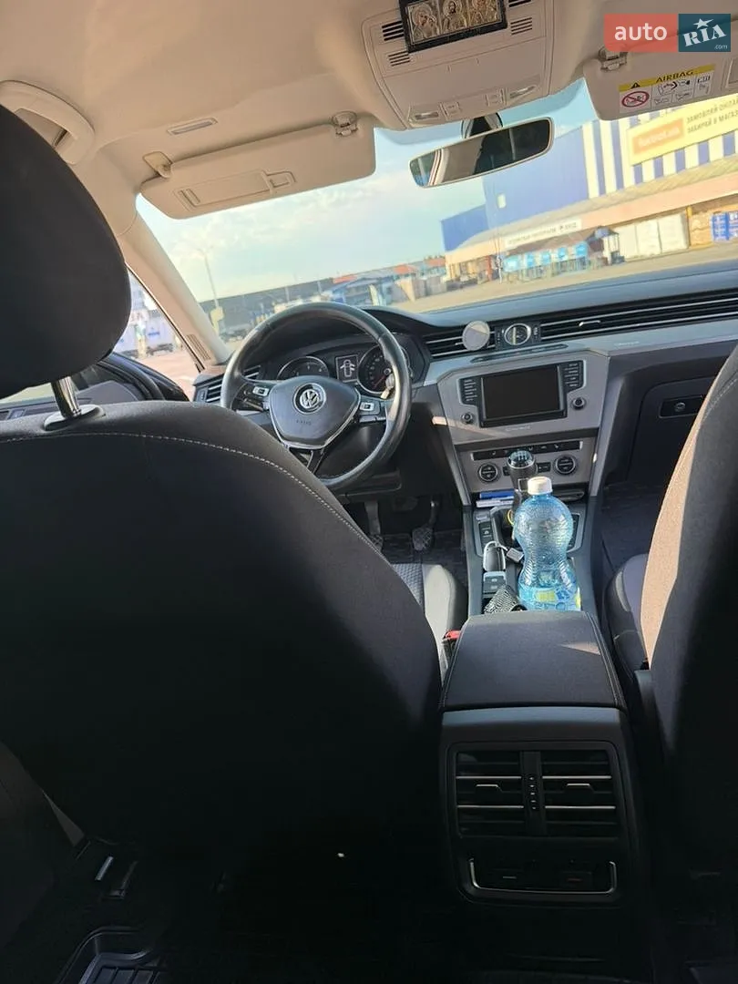 2015 Volkswagen Passat - мініатюра 4