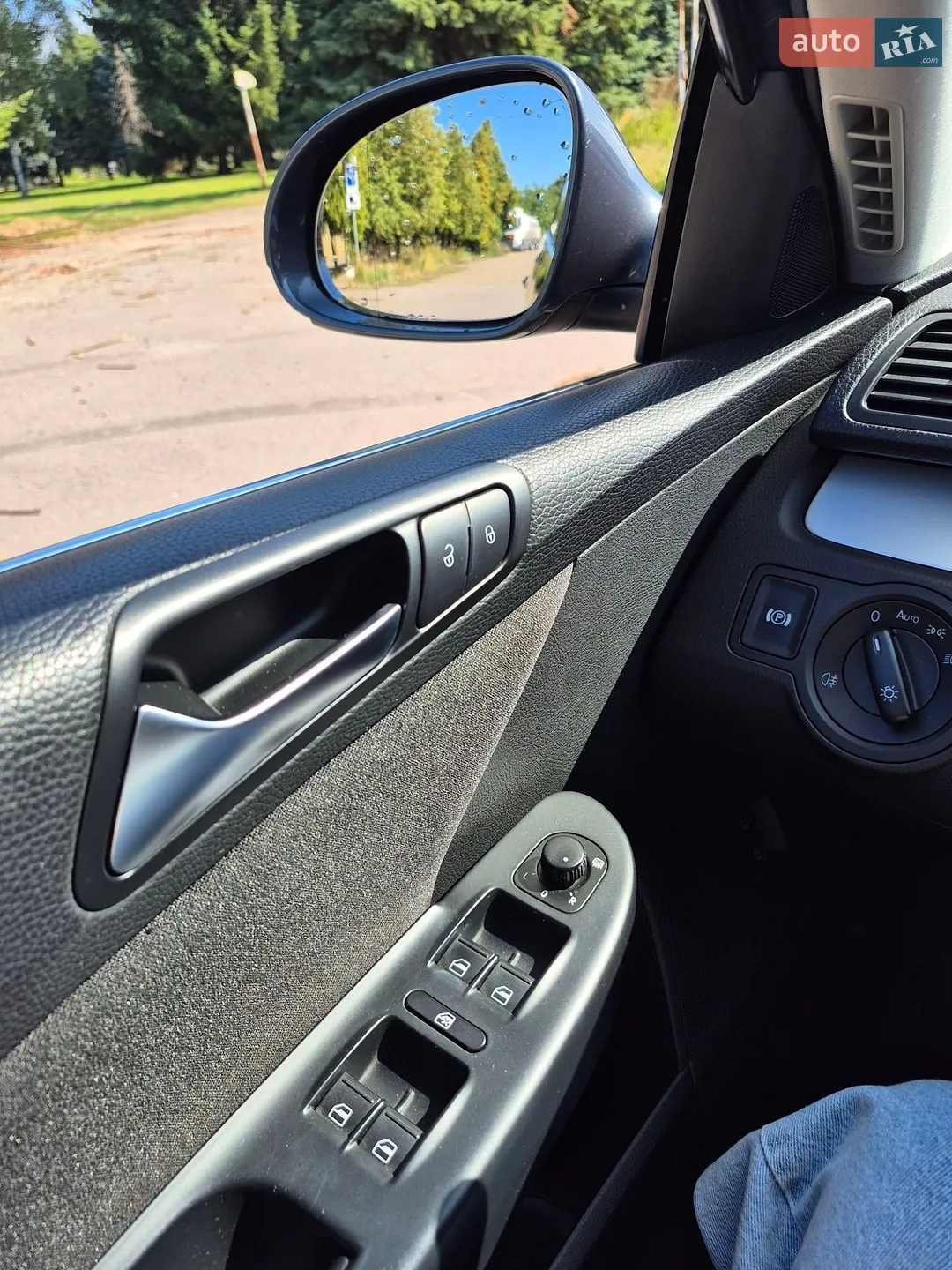 2010 Volkswagen Passat - мініатюра 34