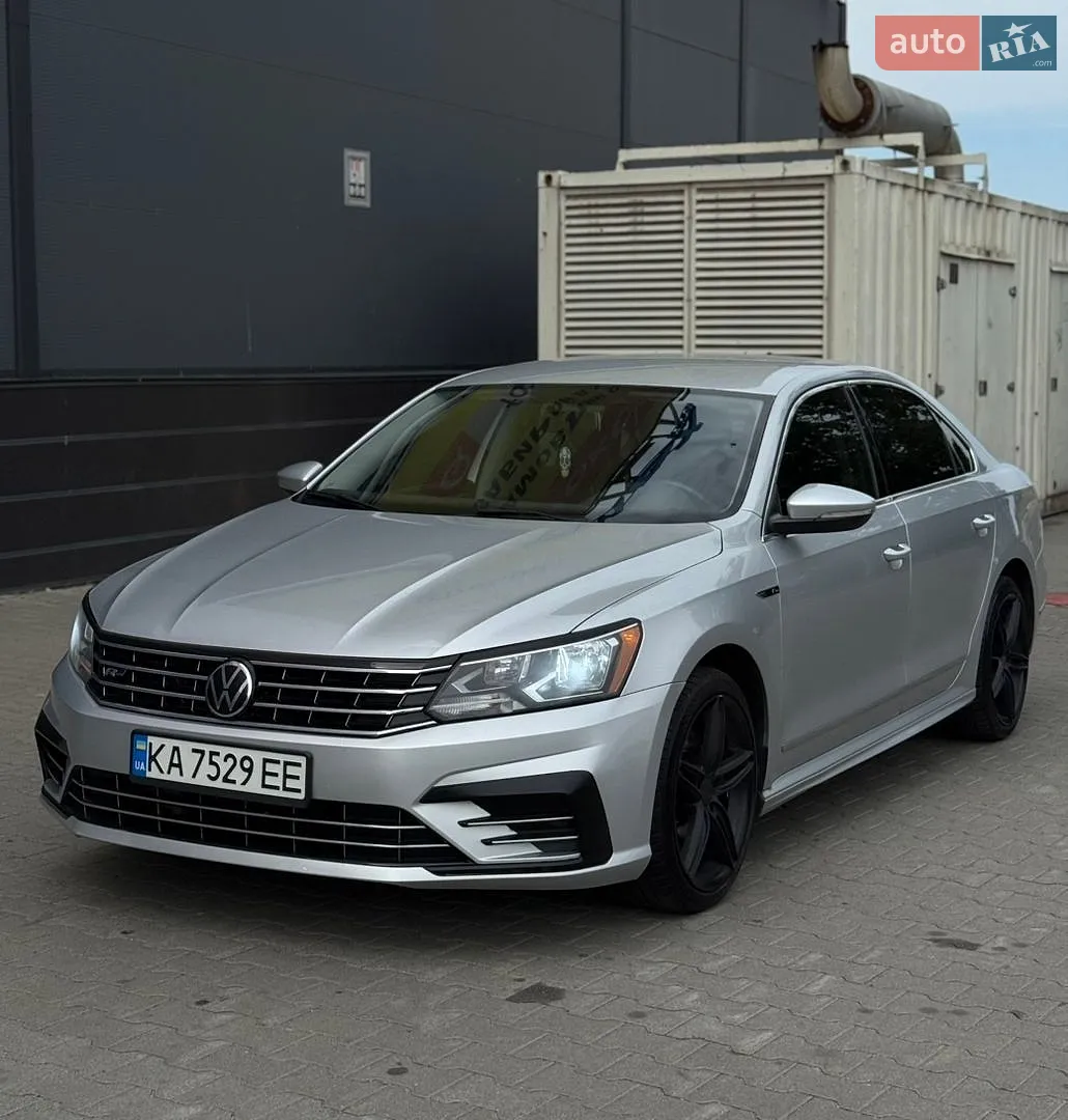 2017 Volkswagen Passat - мініатюра 2