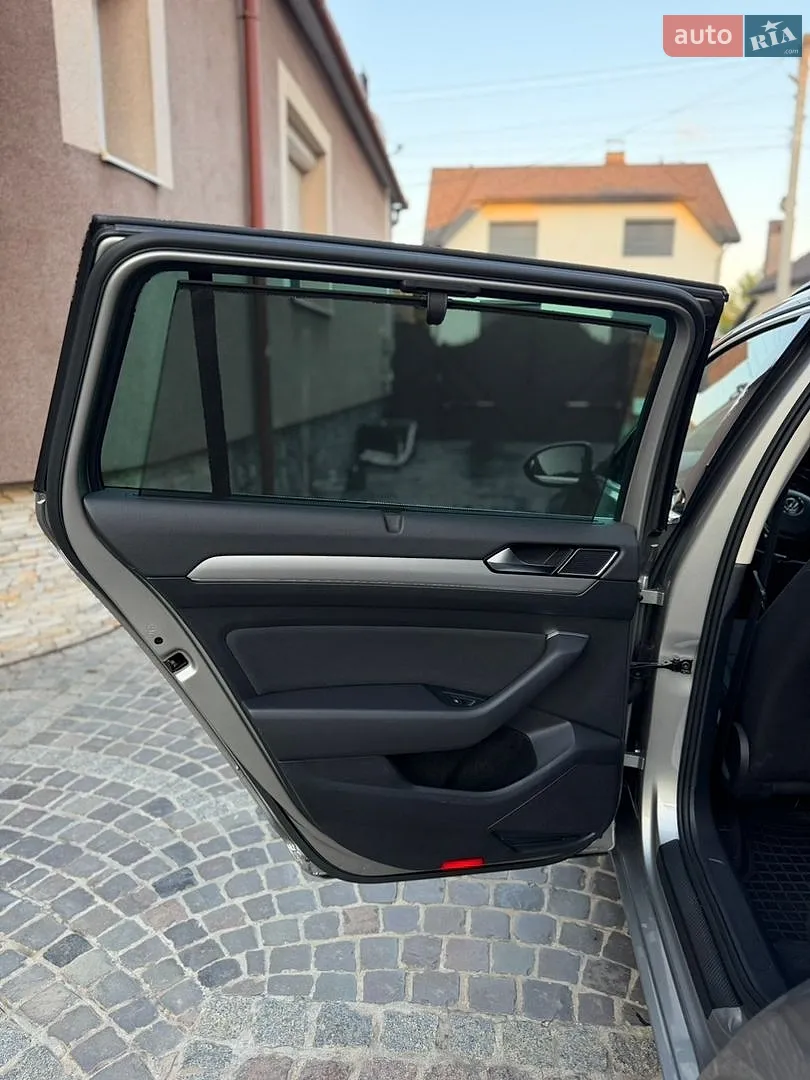 2015 Volkswagen Passat - мініатюра 33