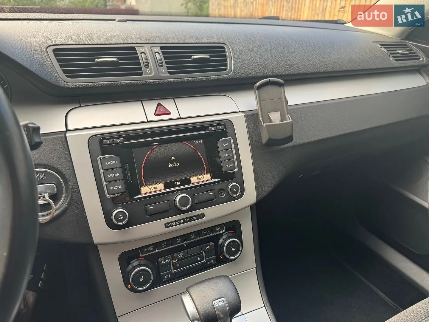 2010 Volkswagen Passat - мініатюра 32