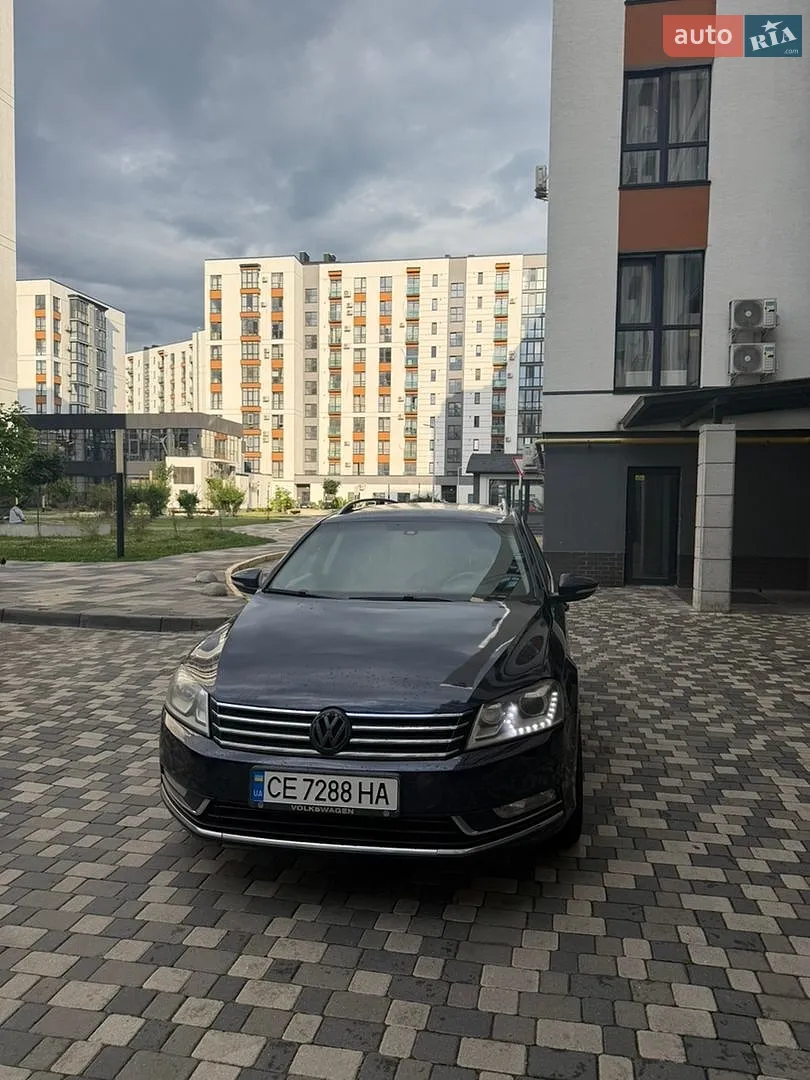 2011 Volkswagen Passat - мініатюра 2