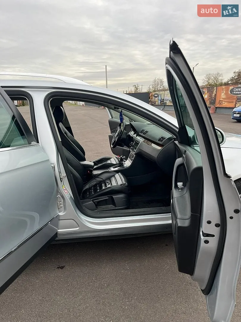 2010 Volkswagen Passat - мініатюра 6