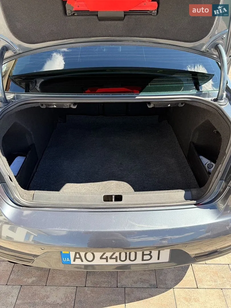 2013 Volkswagen Passat - мініатюра 7
