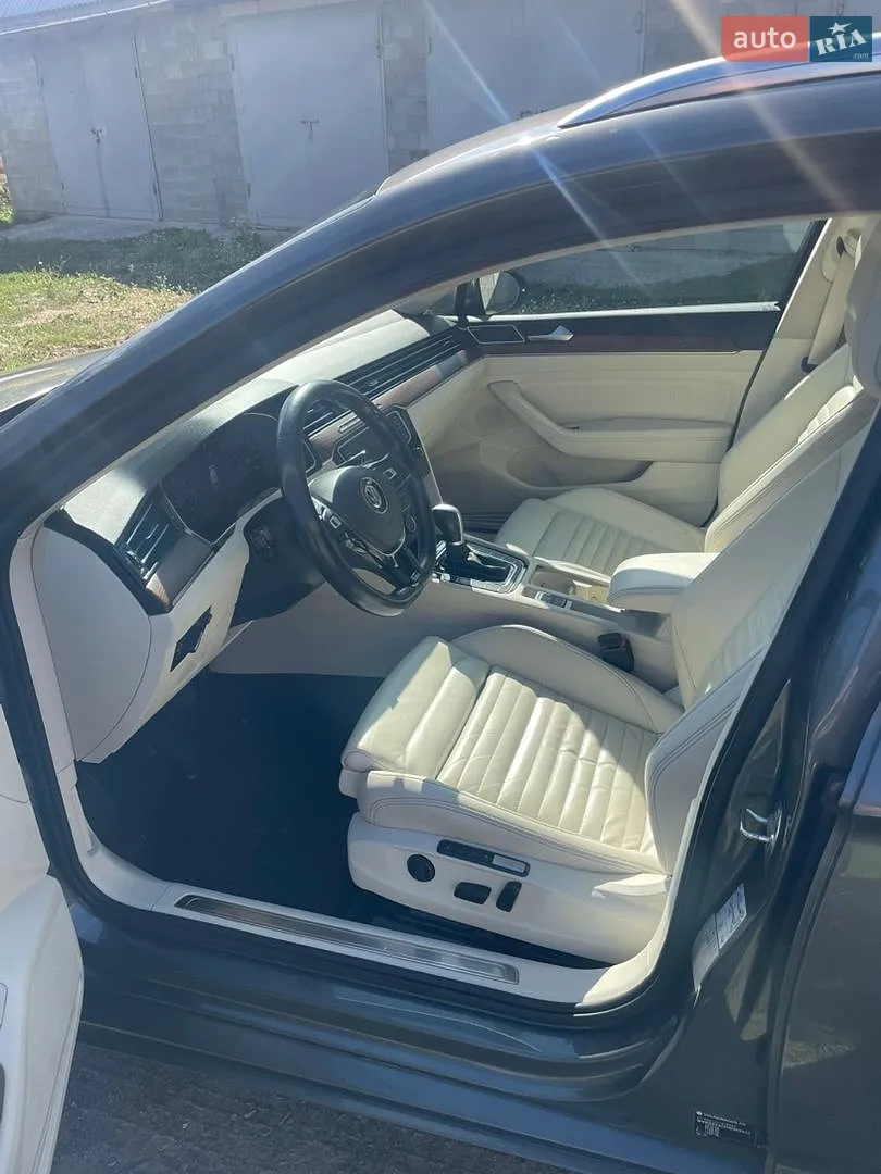 2016 Volkswagen Passat - мініатюра 14