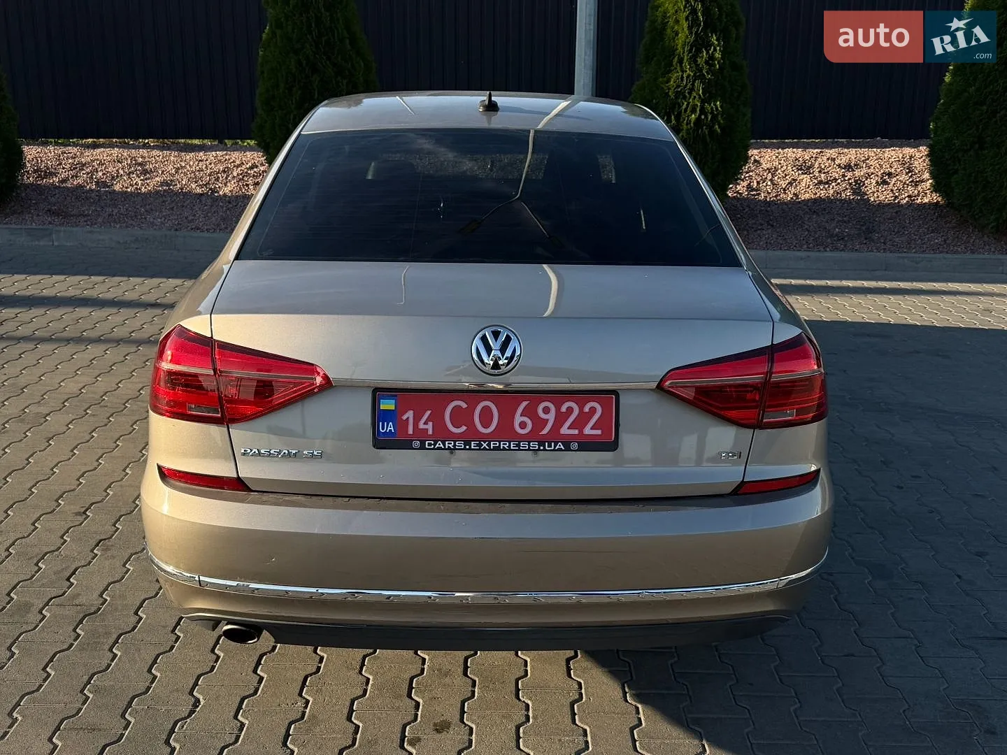2016 Volkswagen Passat - мініатюра 13