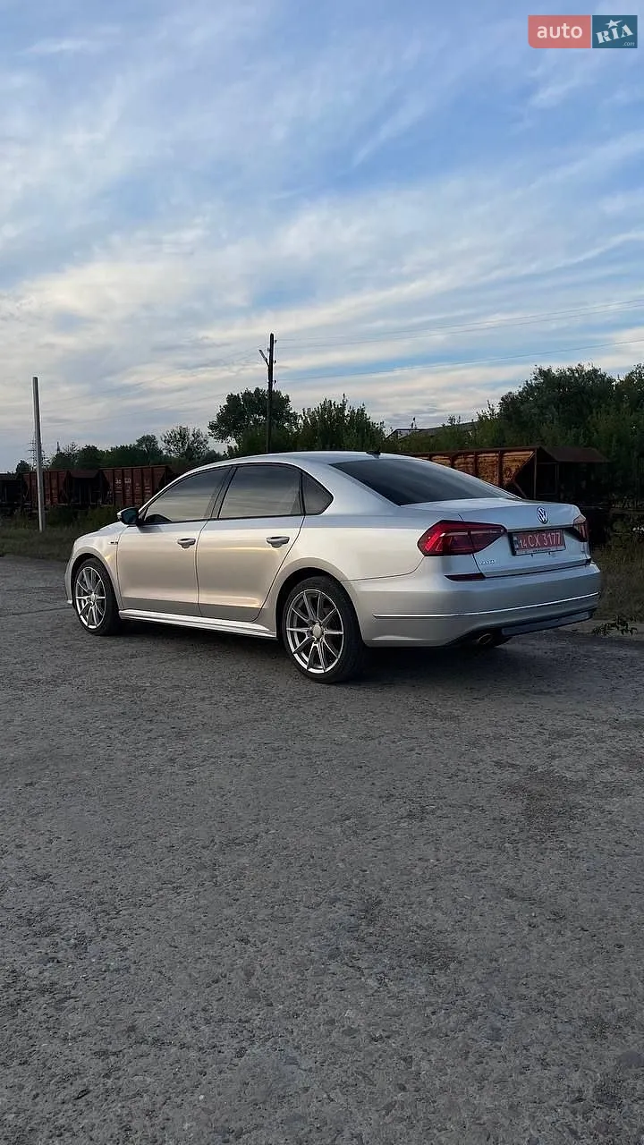 2017 Volkswagen Passat - мініатюра 9