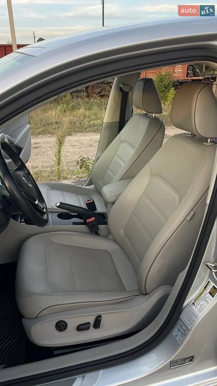2017 Volkswagen Passat - мініатюра 20