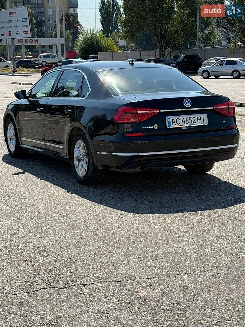 2016 Volkswagen Passat - мініатюра 4