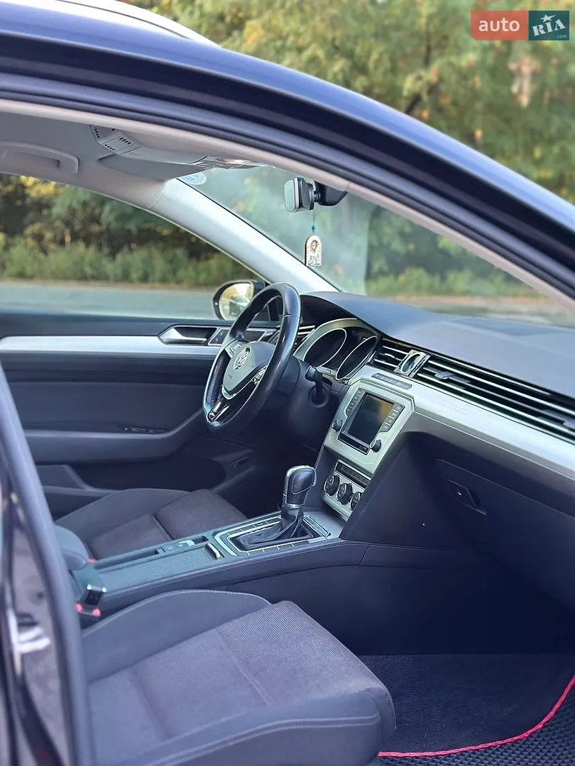 2015 Volkswagen Passat - мініатюра 18