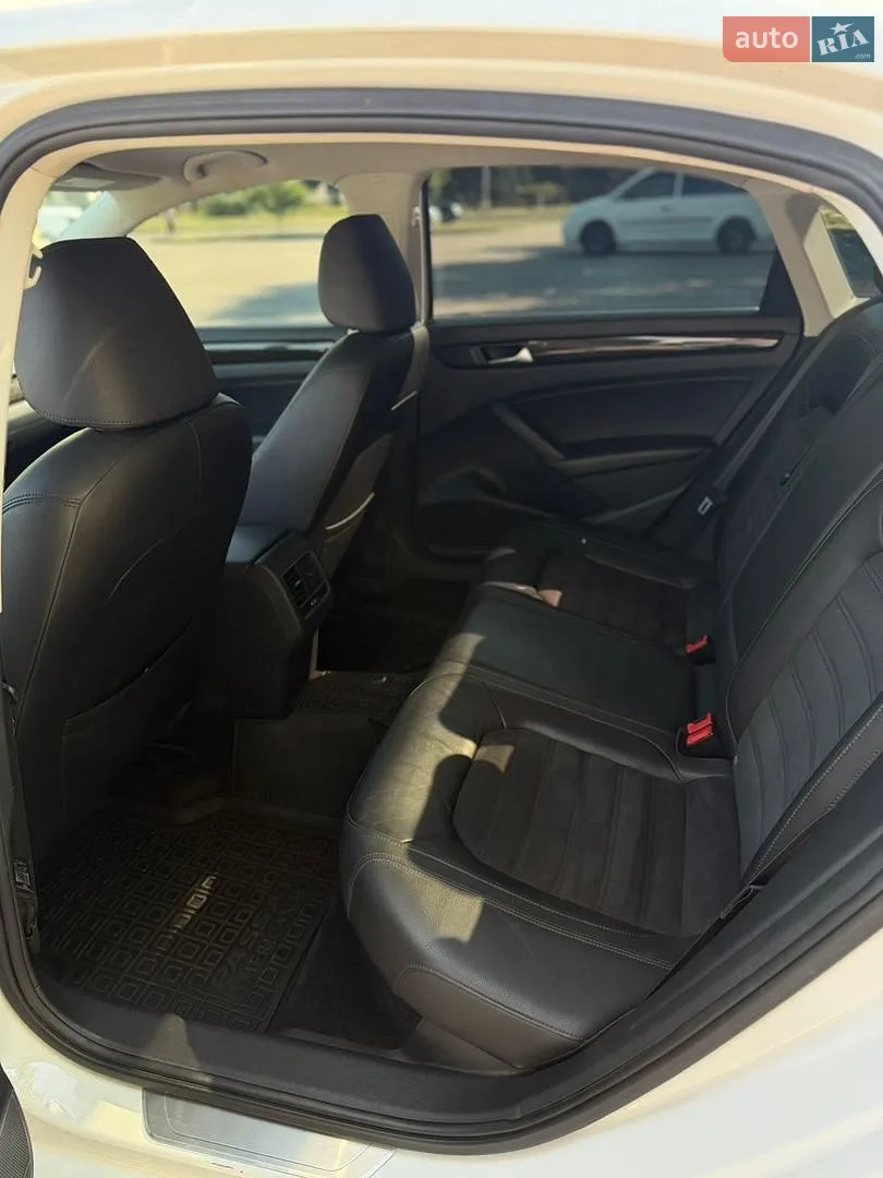 2014 Volkswagen Passat - мініатюра 13
