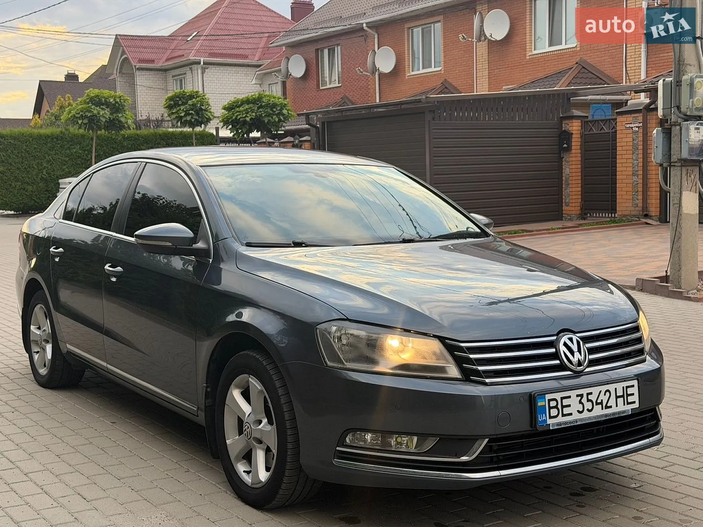 2012 Volkswagen Passat - мініатюра 2