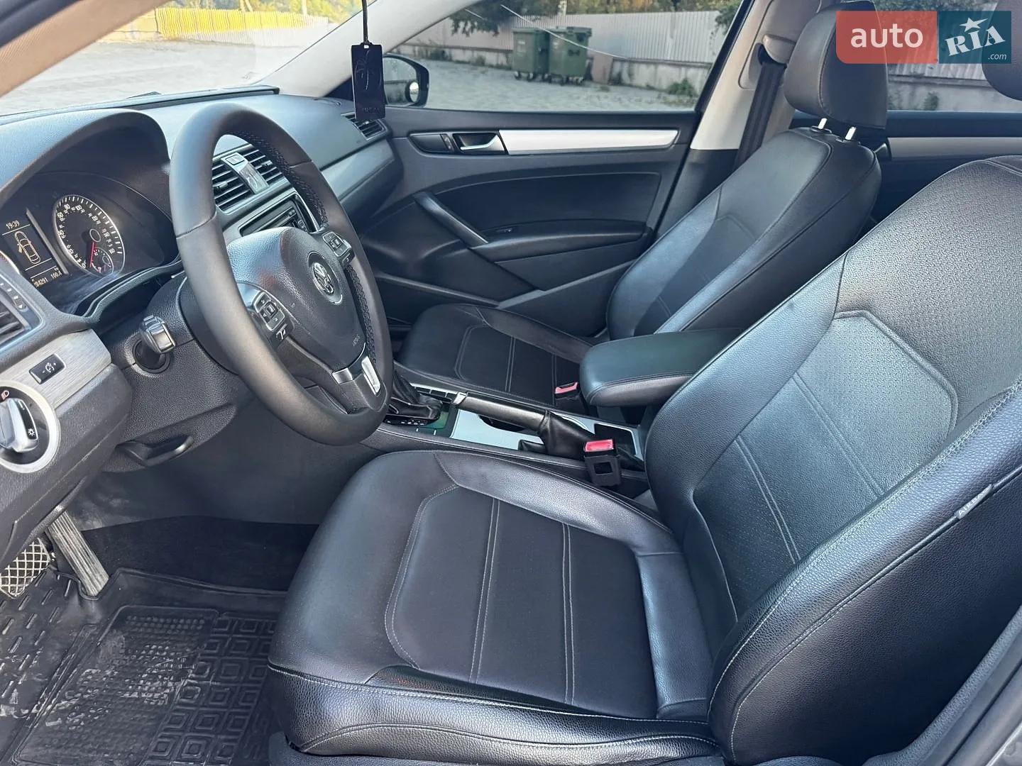 2013 Volkswagen Passat - мініатюра 31
