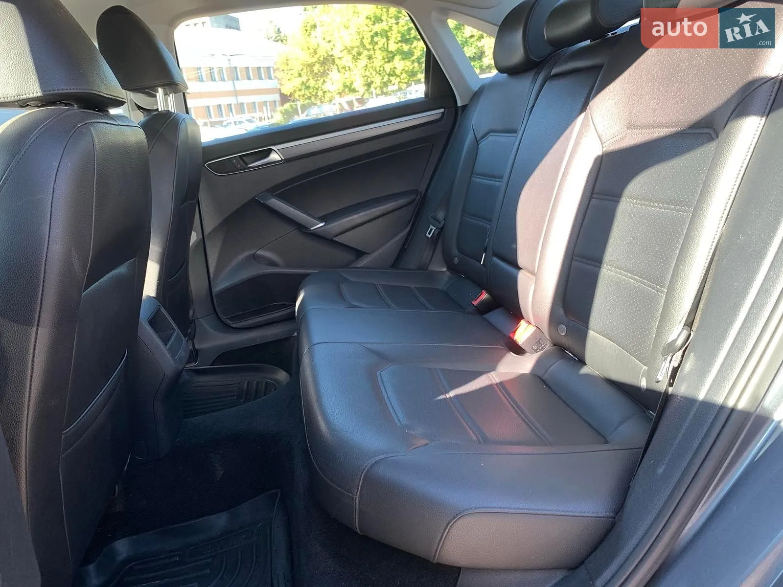 2017 Volkswagen Passat - мініатюра 20