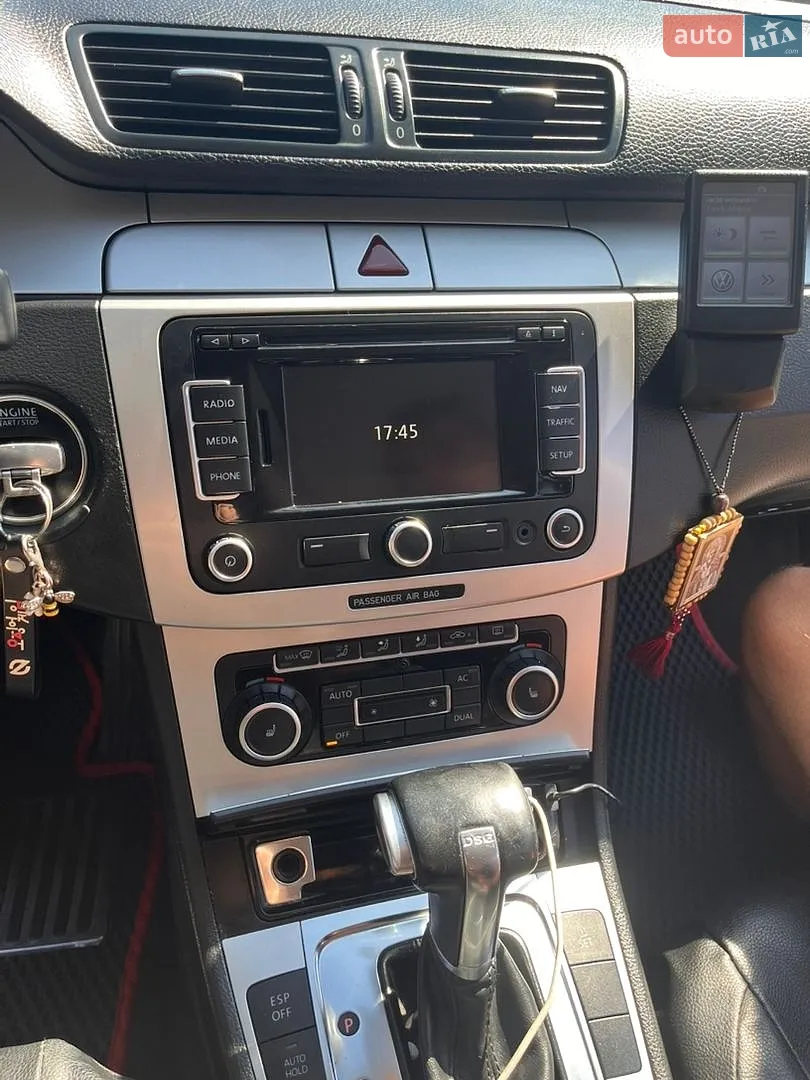 2010 Volkswagen Passat - мініатюра 15