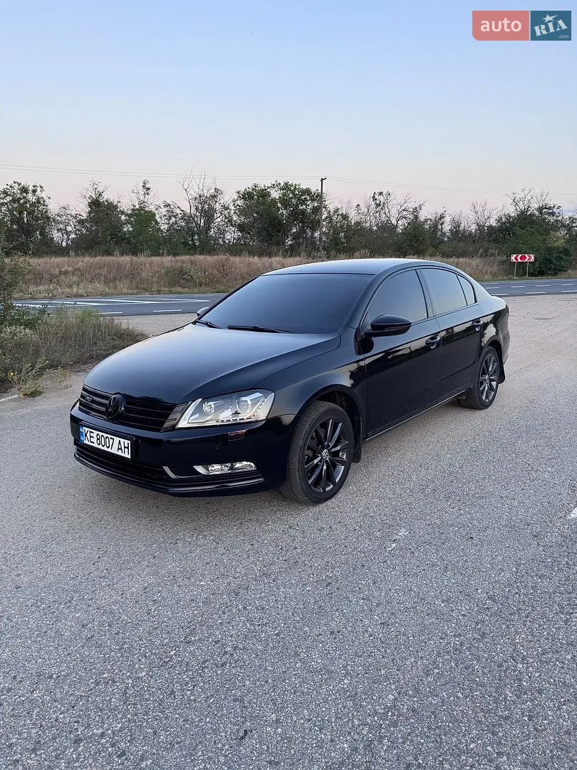 2013 Volkswagen Passat - мініатюра 2