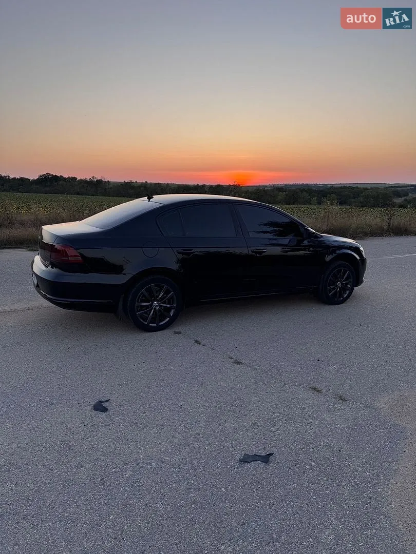 2013 Volkswagen Passat - мініатюра 4