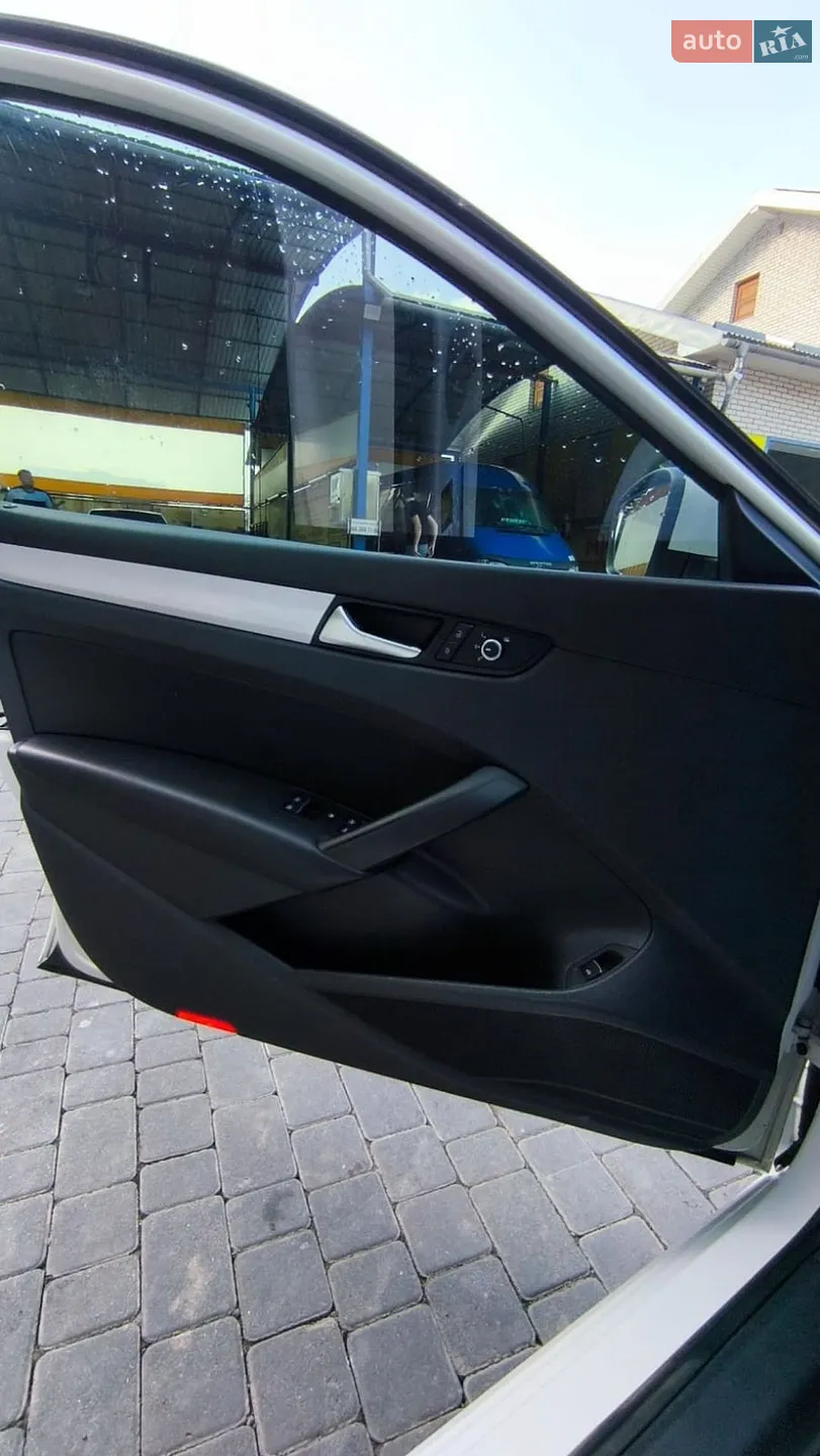 2013 Volkswagen Passat - мініатюра 11