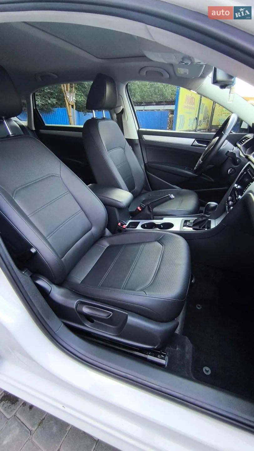 2013 Volkswagen Passat - мініатюра 12