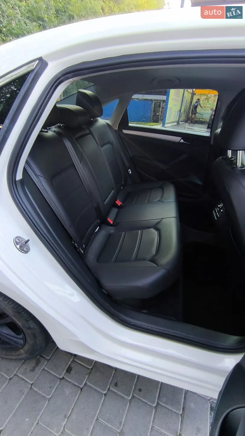 2013 Volkswagen Passat - мініатюра 14