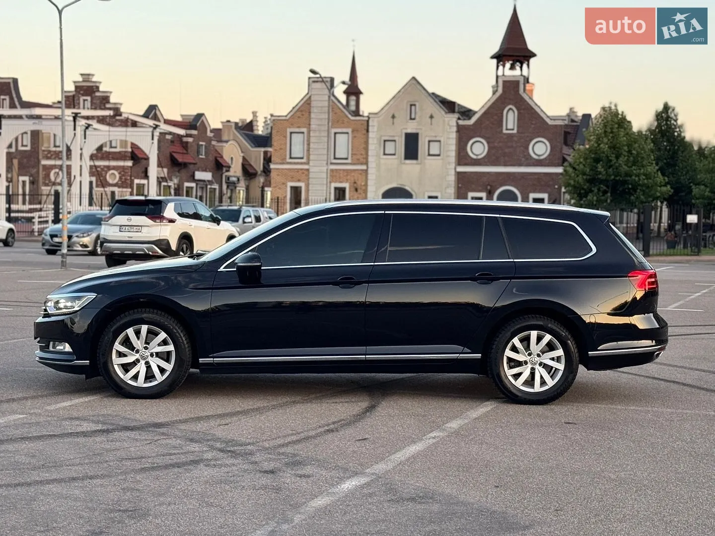 2019 Volkswagen Passat - мініатюра 5