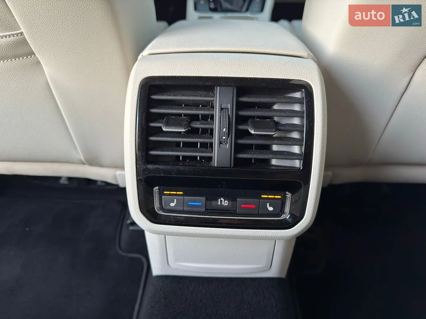 2019 Volkswagen Passat - мініатюра 32