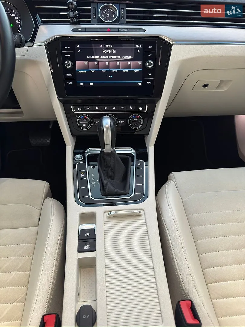 2019 Volkswagen Passat - мініатюра 35