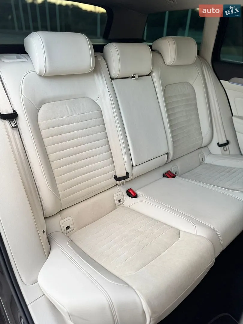 2019 Volkswagen Passat - мініатюра 28