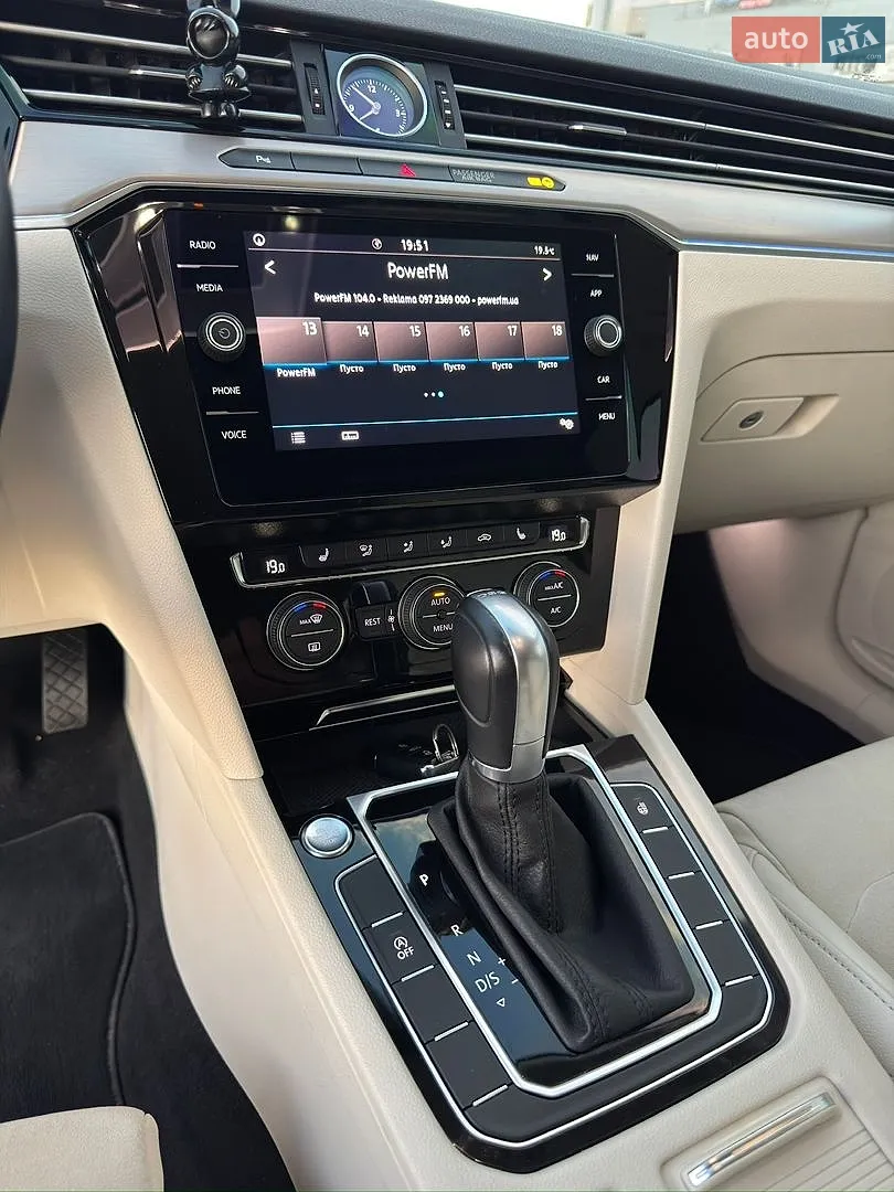 2019 Volkswagen Passat - мініатюра 40