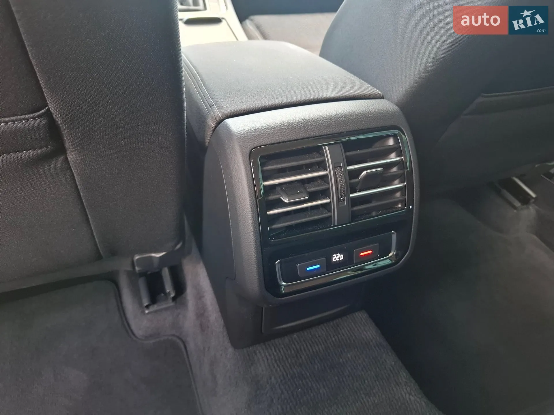 2018 Volkswagen Passat - мініатюра 19