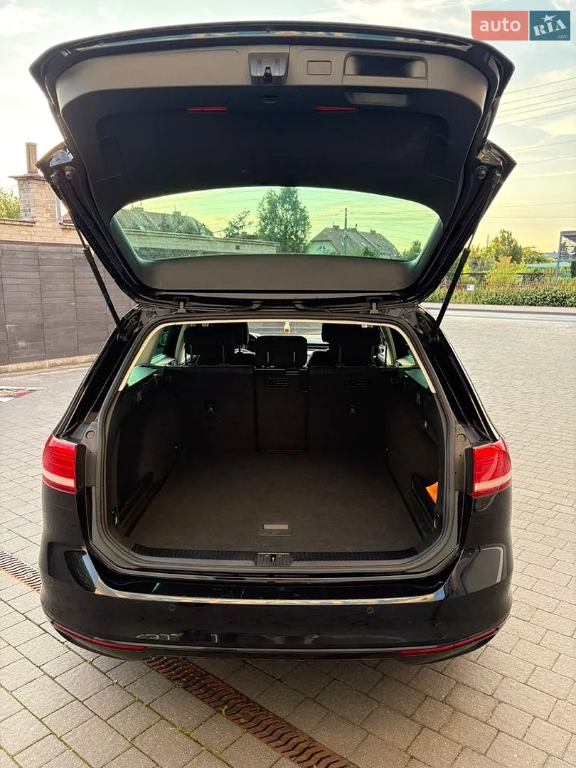 2019 Volkswagen Passat - мініатюра 27