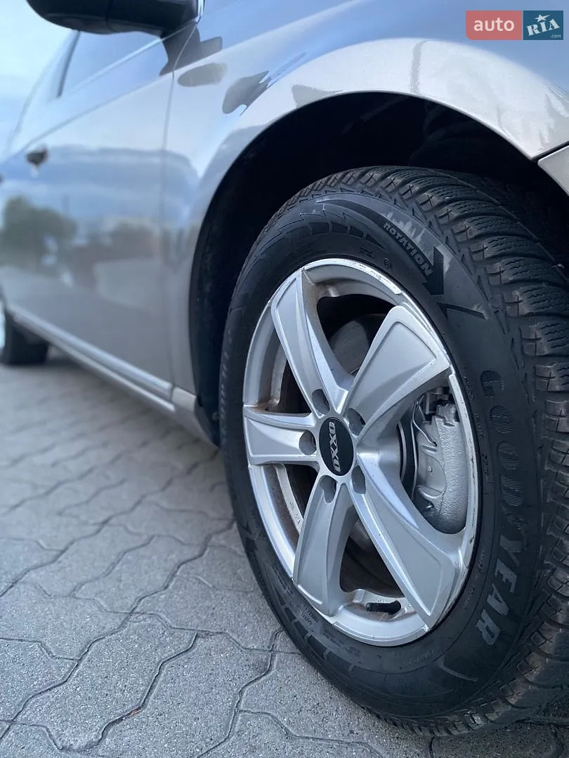 2014 Volkswagen Passat - мініатюра 5