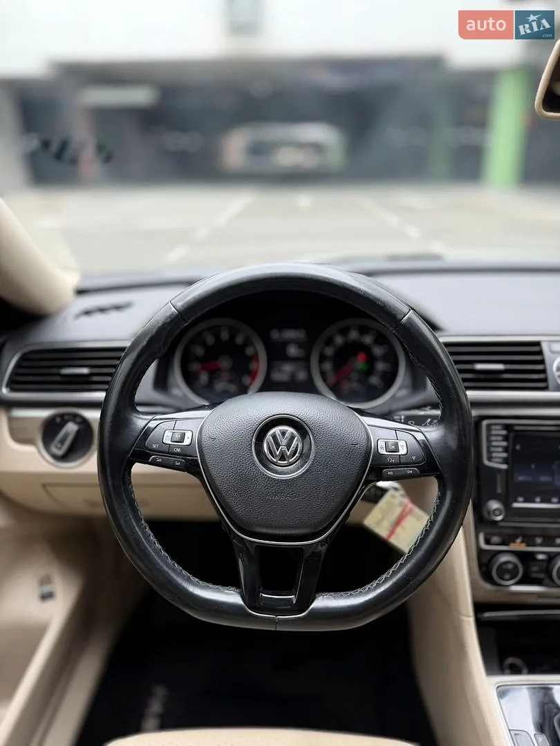 2015 Volkswagen Passat - мініатюра 11