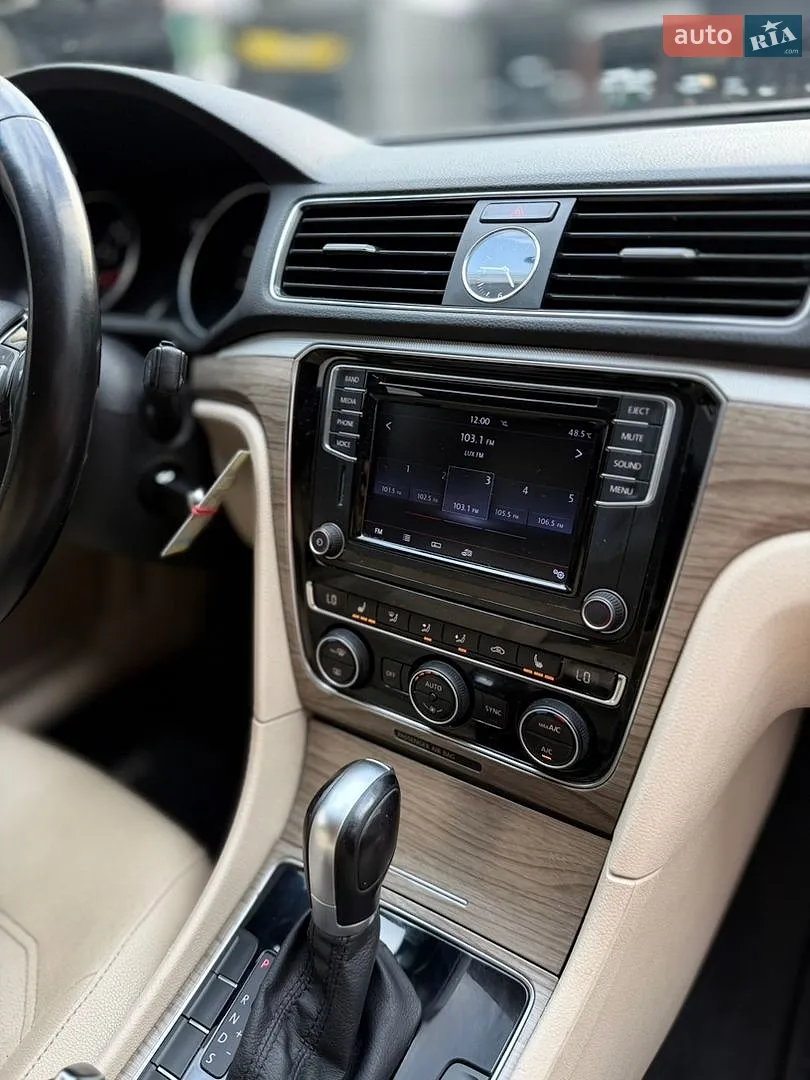 2015 Volkswagen Passat - мініатюра 15