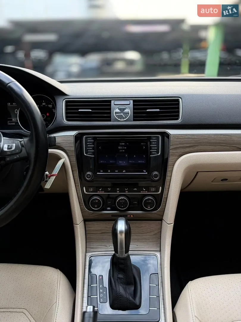 2015 Volkswagen Passat - мініатюра 20