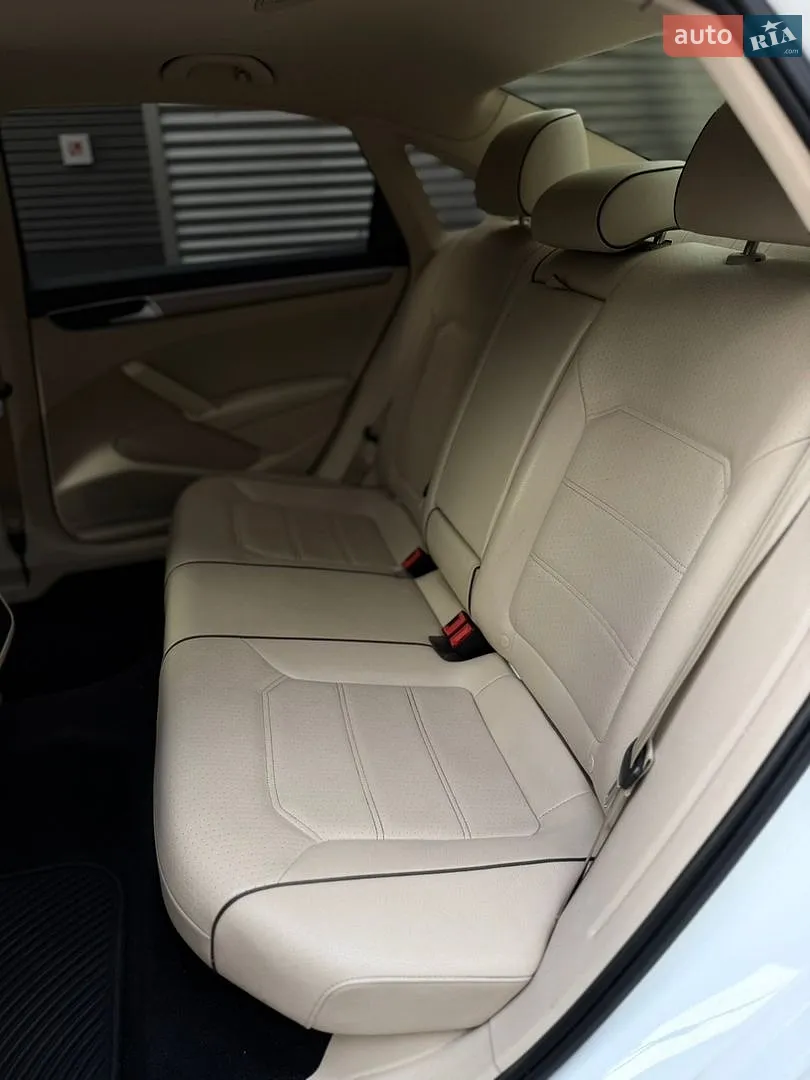 2015 Volkswagen Passat - мініатюра 22