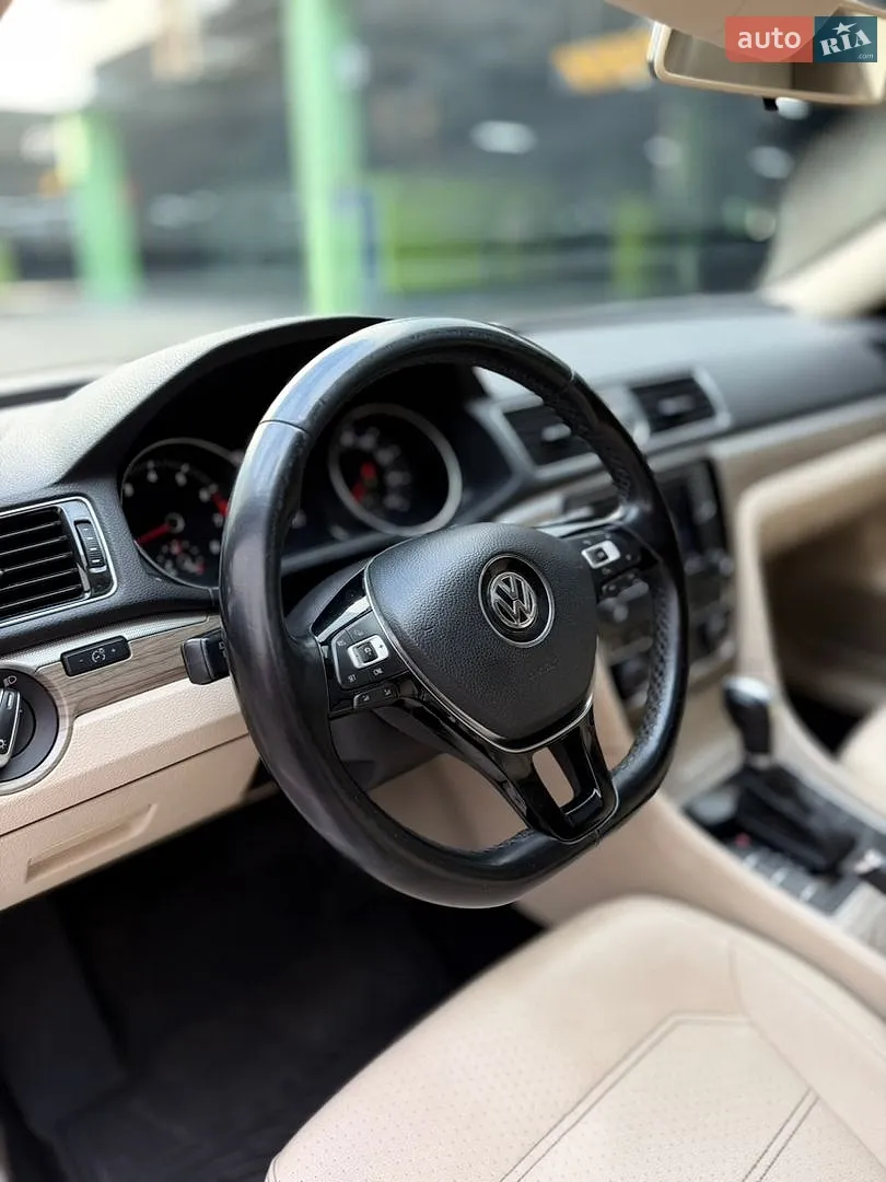 2015 Volkswagen Passat - мініатюра 24