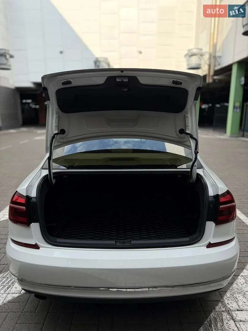 2015 Volkswagen Passat - мініатюра 30