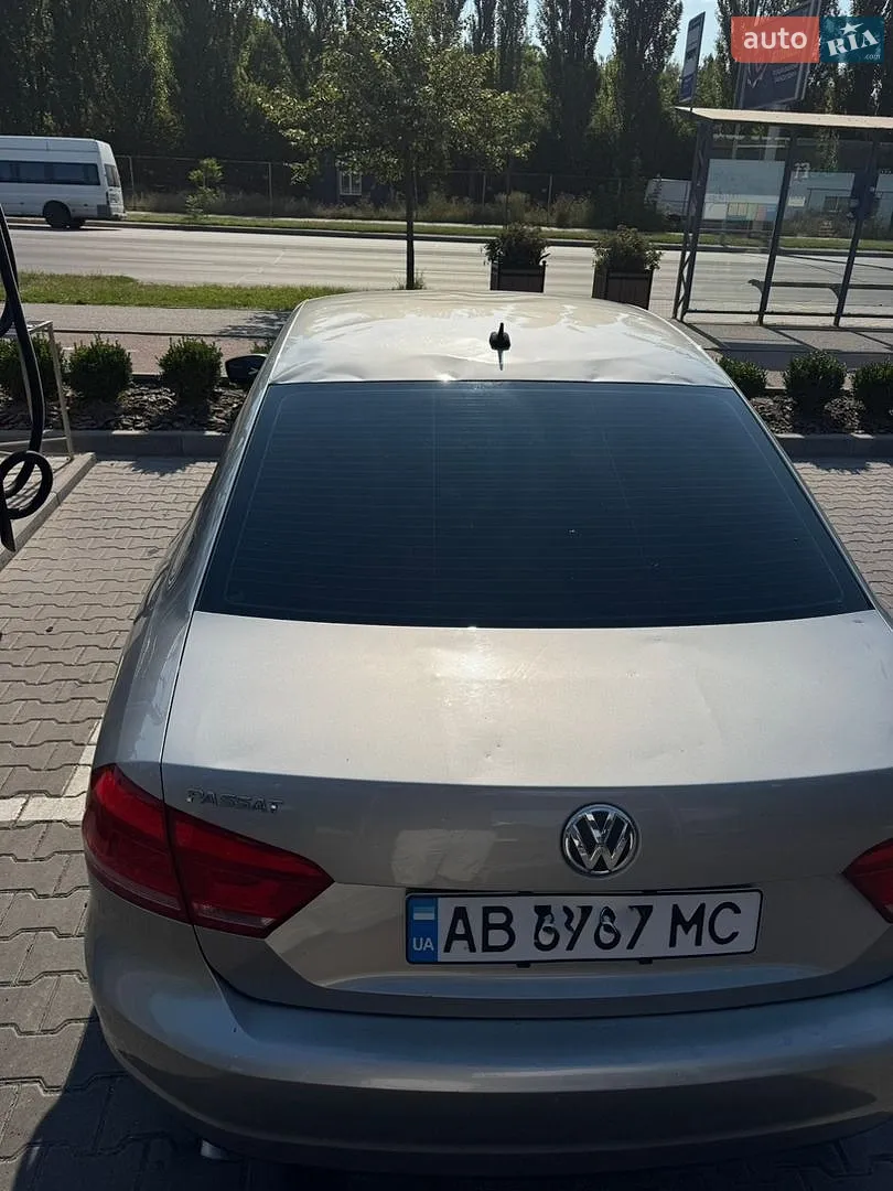 2013 Volkswagen Passat - мініатюра 3