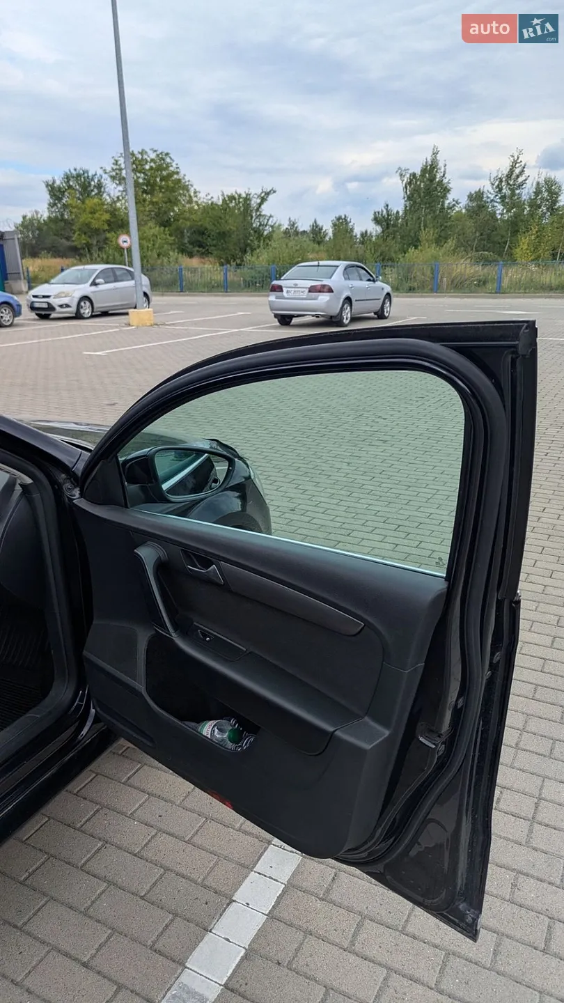 2011 Volkswagen Passat - мініатюра 26