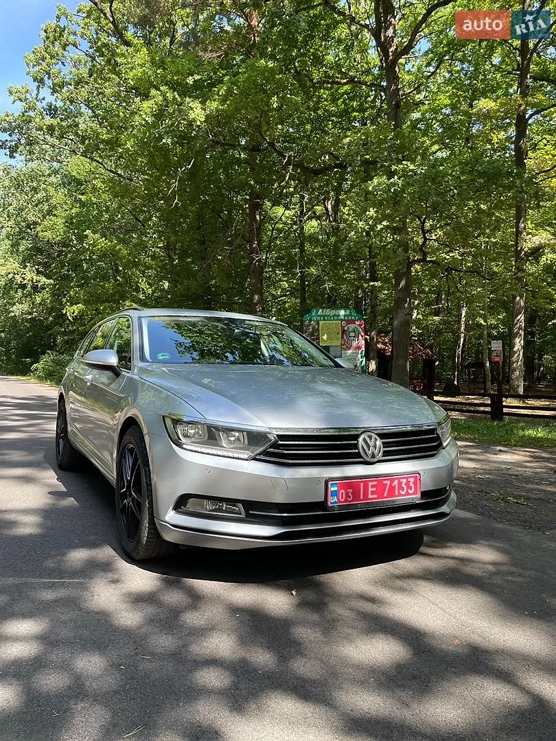 2017 Volkswagen Passat - фото 1
