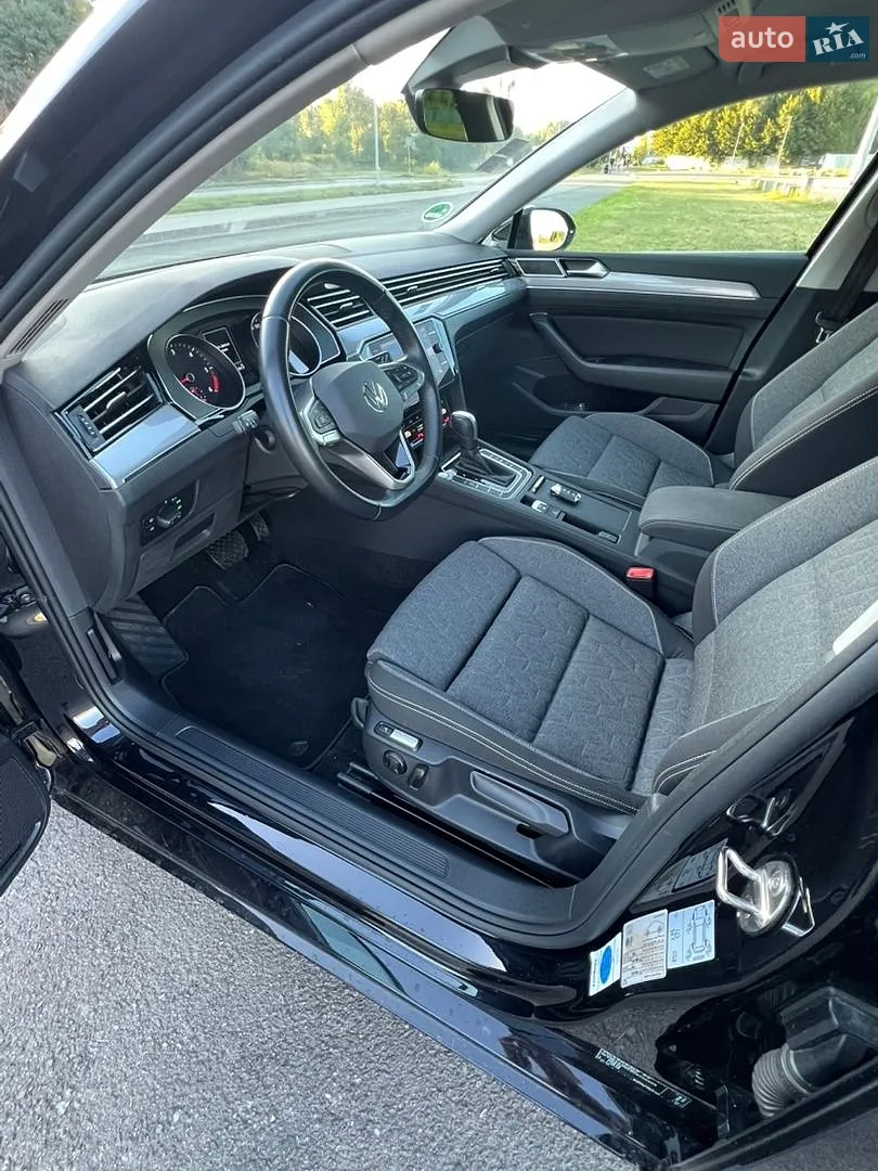 2022 Volkswagen Passat - мініатюра 24