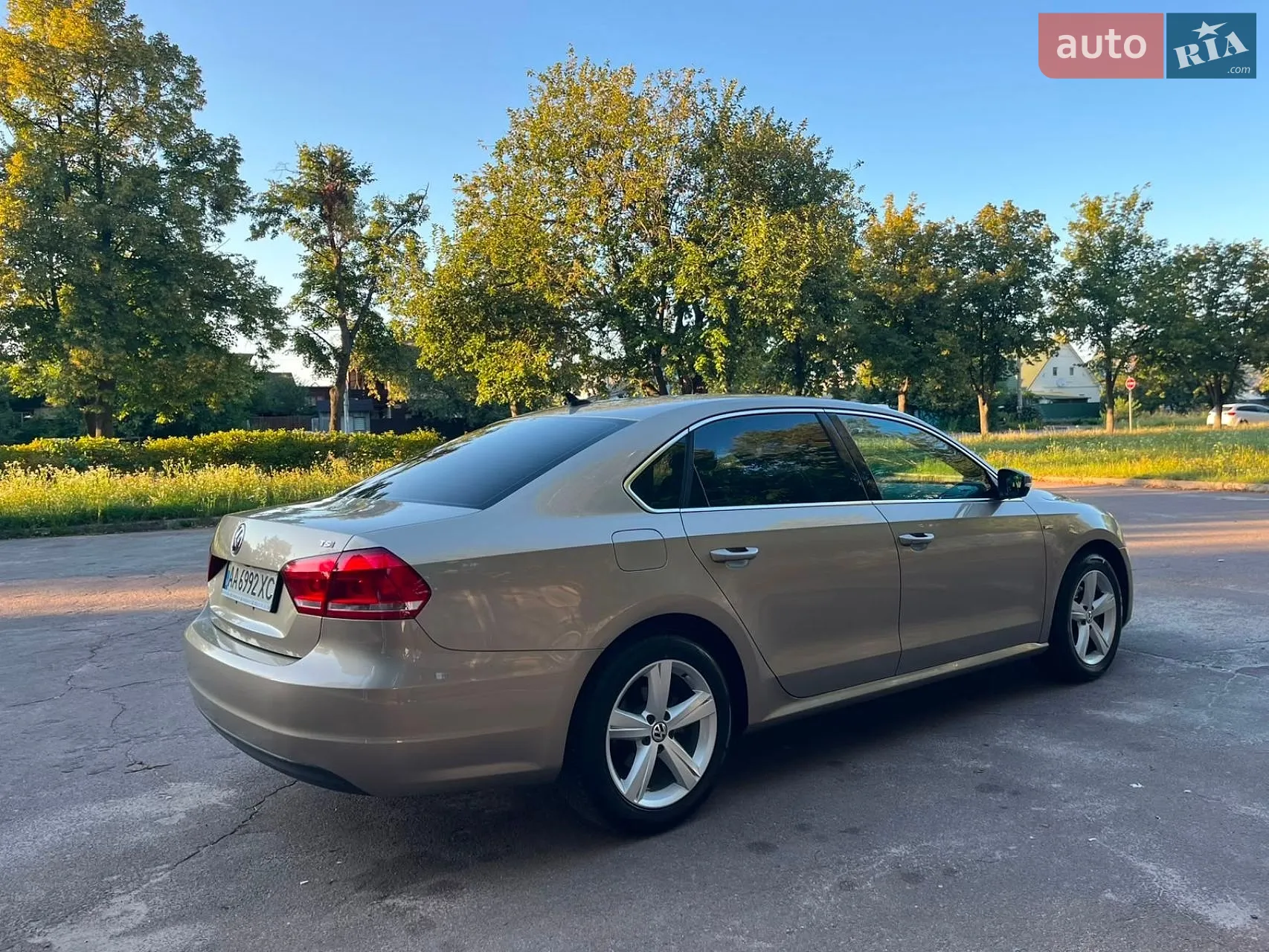 2015 Volkswagen Passat - мініатюра 10